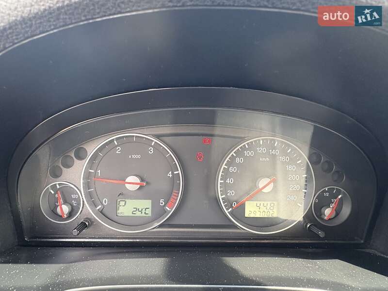 Седан Ford Mondeo 2005 в Тальном фото 8 Седан Ford Mondeo 2005 в Тальном