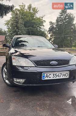 Седан Ford Mondeo 2006 в Сарнах