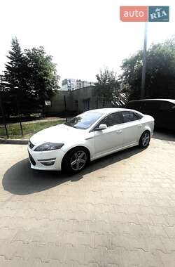 Седан Ford Mondeo 2011 в 