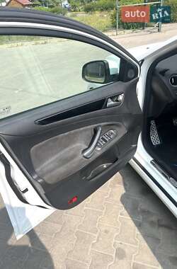 Седан Ford Mondeo 2011 в 