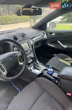 Седан Ford Mondeo 2011 в 