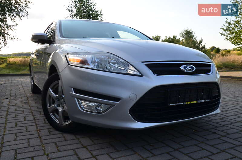 Седан Ford Mondeo 2013 в Дрогобыче