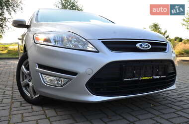 Седан Ford Mondeo 2013 в 