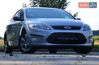 Седан Ford Mondeo 2013 в 