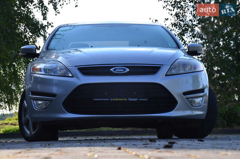 Седан Ford Mondeo 2013 в Дрогобыче