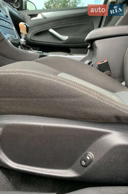 Універсал Ford Mondeo 2011 в 
