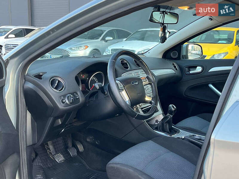 Седан Ford Mondeo 2008 в Львове