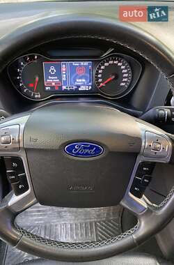 Седан Ford Mondeo 2011 в 