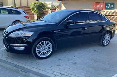 Седан Ford Mondeo 2011 в 