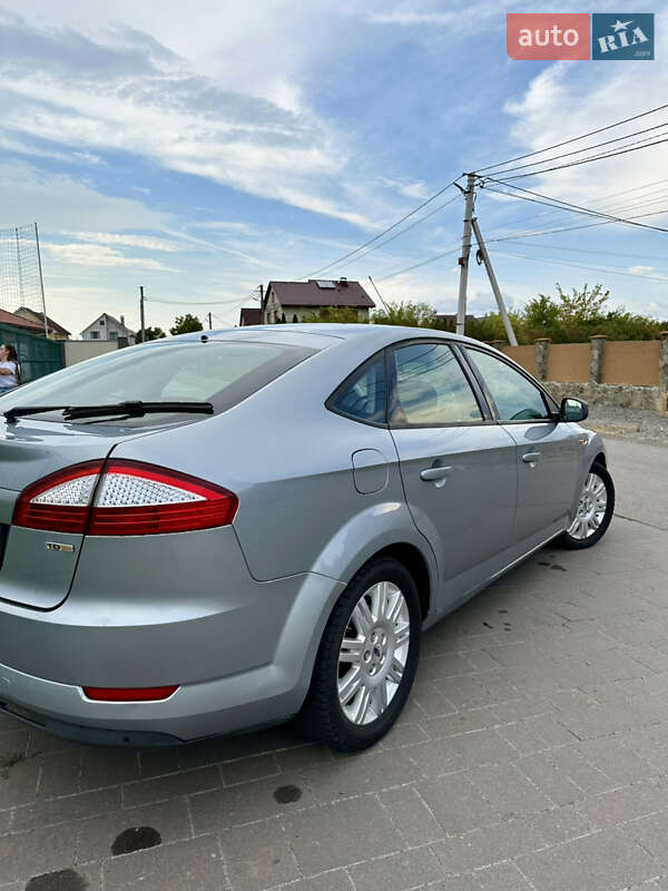 Лифтбек Ford Mondeo 2008 в Ужгороде