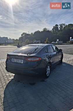 Лифтбек Ford Mondeo 2015 в 