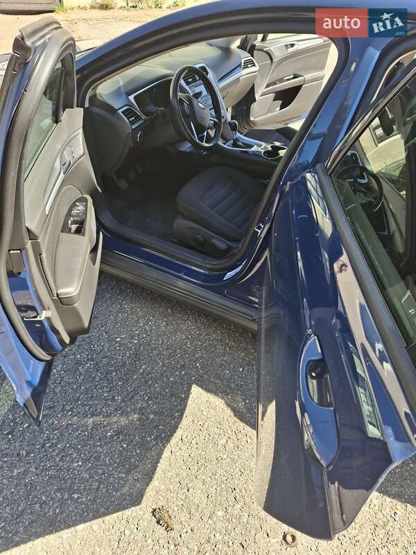 Лифтбек Ford Mondeo 2015 в Тернополе