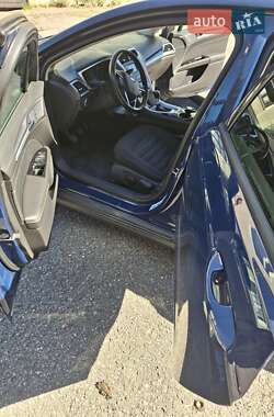 Лифтбек Ford Mondeo 2015 в 