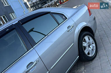 Седан Ford Mondeo 2005 в 