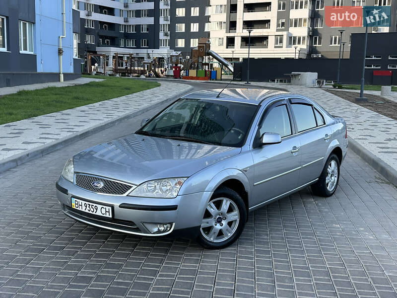 Седан Ford Mondeo 2005 в 