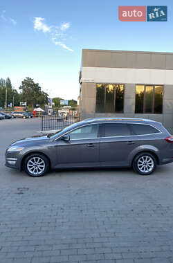 Универсал Ford Mondeo 2012 в 