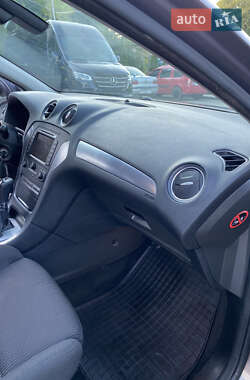 Универсал Ford Mondeo 2012 в 