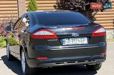 Седан Ford Mondeo 2010 в 