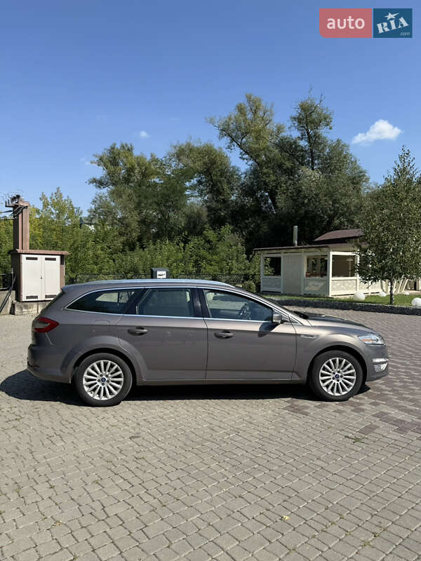 Универсал Ford Mondeo 2013 в Ивано-Франковске