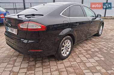 Лифтбек Ford Mondeo 2011 в 