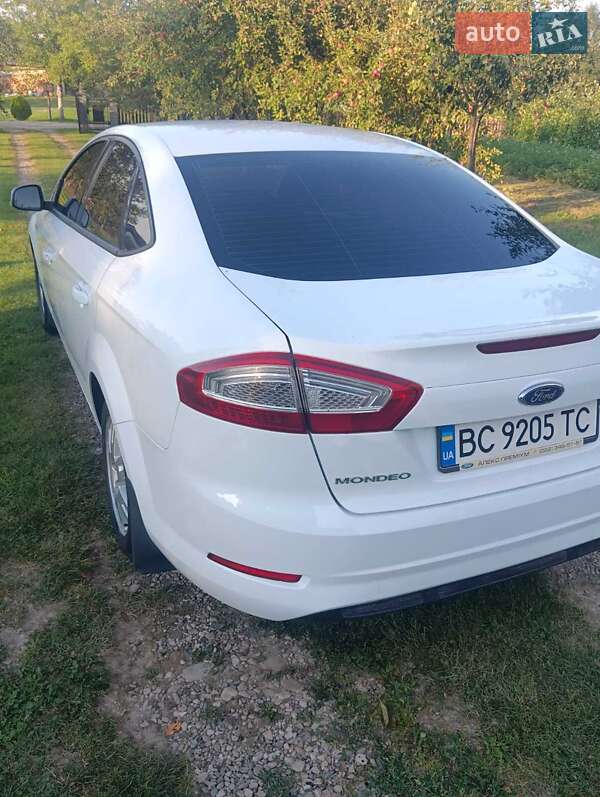 Седан Ford Mondeo 2012 в Трускавце