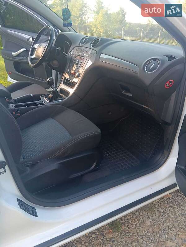Седан Ford Mondeo 2012 в Трускавце