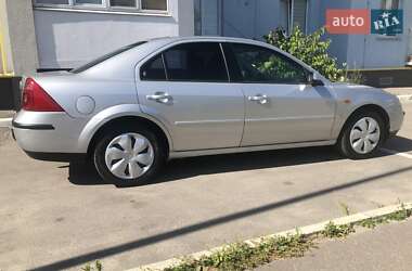 Седан Ford Mondeo 2002 в Києві