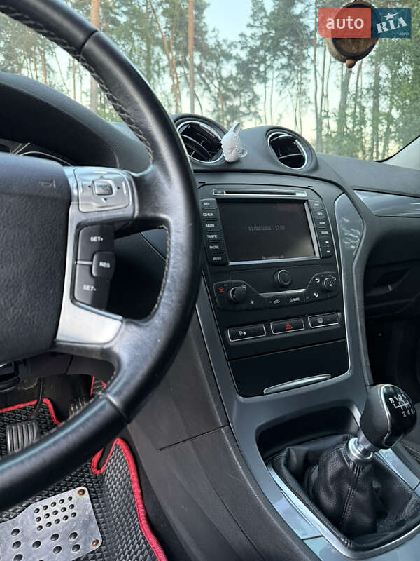 Универсал Ford Mondeo 2011 в Ровно