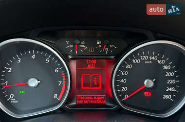 Седан Ford Mondeo 2012 в 