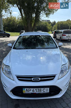 Седан Ford Mondeo 2012 в 