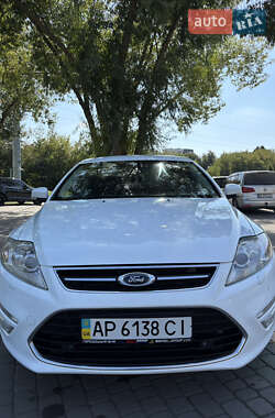 Седан Ford Mondeo 2012 в 