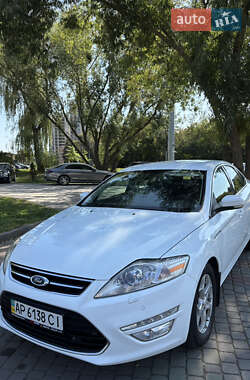Седан Ford Mondeo 2012 в 