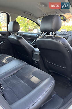 Седан Ford Mondeo 2012 в 