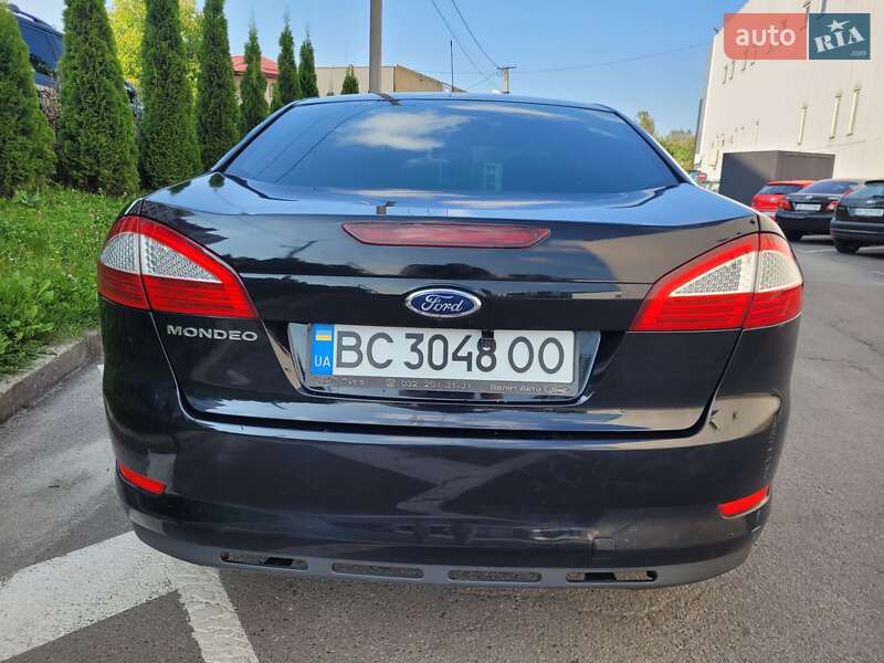 Седан Ford Mondeo 2010 в Львове