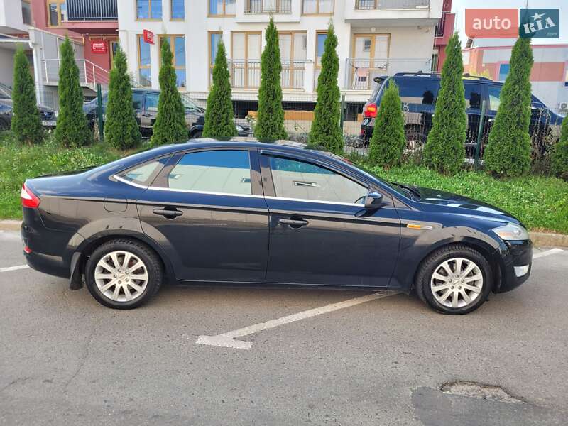 Седан Ford Mondeo 2010 в Львове
