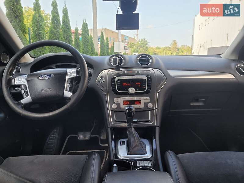 Седан Ford Mondeo 2010 в Львове