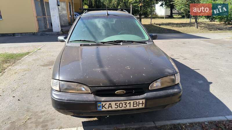 Универсал Ford Mondeo 1994 в 