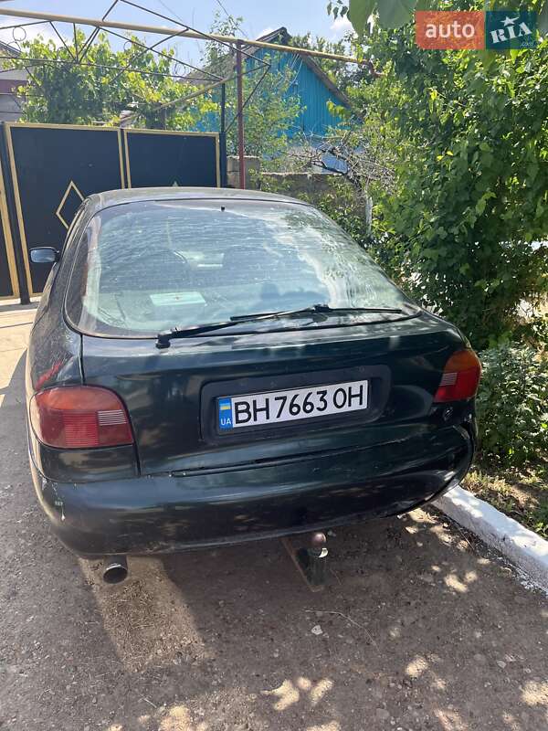 Седан Ford Mondeo 1993 в Беляевке