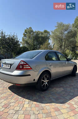Седан Ford Mondeo 2005 в Миргороде
