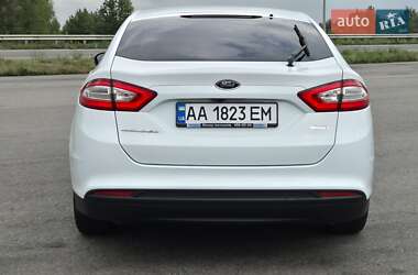 Седан Ford Mondeo 2016 в 