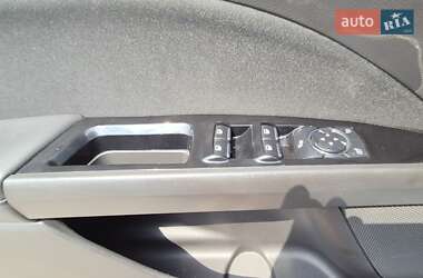 Седан Ford Mondeo 2016 в 
