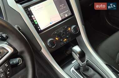 Седан Ford Mondeo 2016 в 