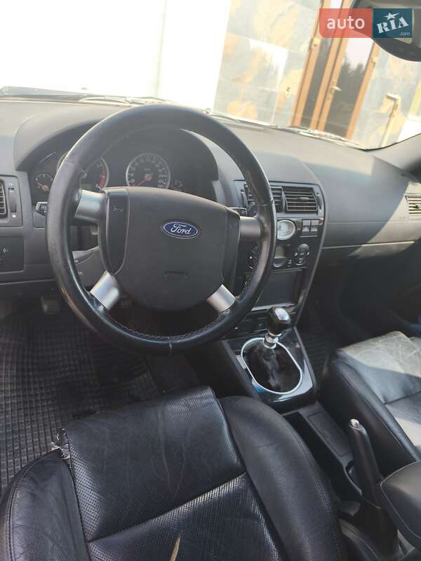 Универсал Ford Mondeo 2001 в Берёзовке