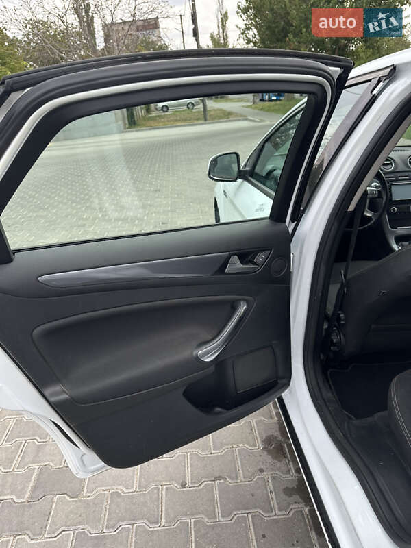 Лифтбек Ford Mondeo 2013 в Николаеве