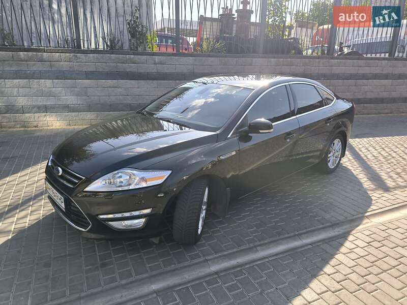 Седан Ford Mondeo 2011 в Одесі