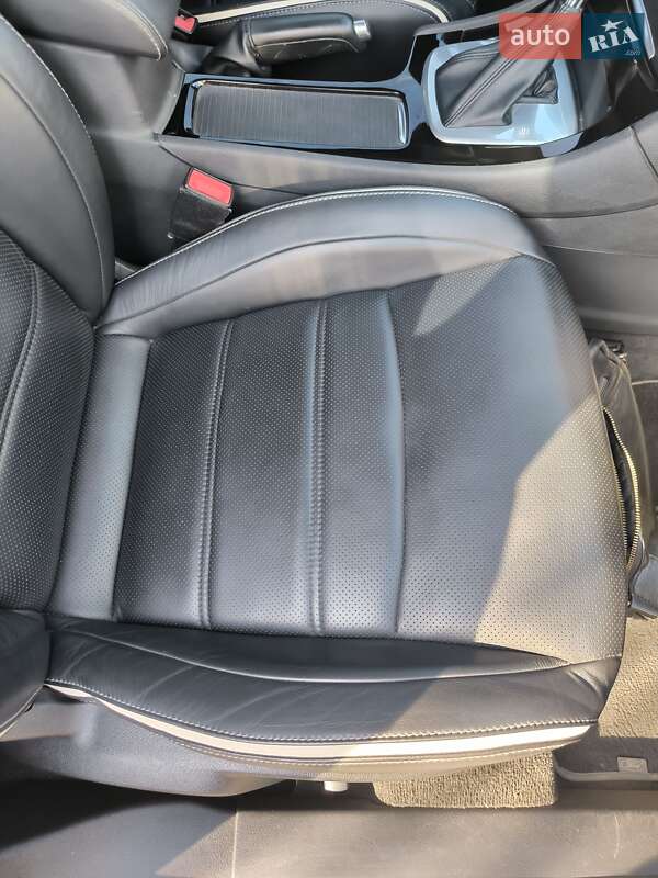 Седан Ford Mondeo 2011 в Одесі