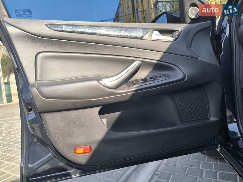 Седан Ford Mondeo 2011 в Одесі