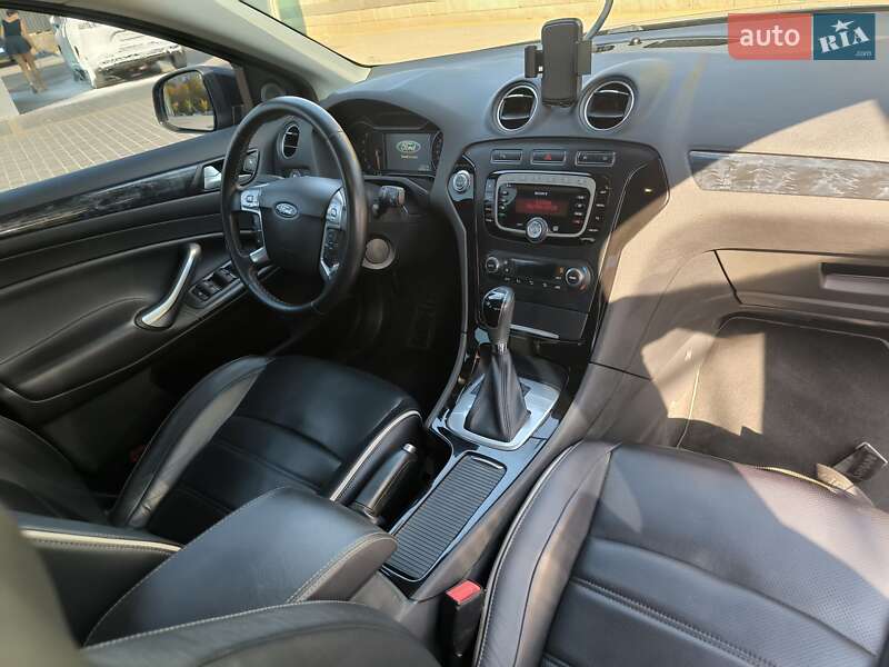 Седан Ford Mondeo 2011 в Одесі