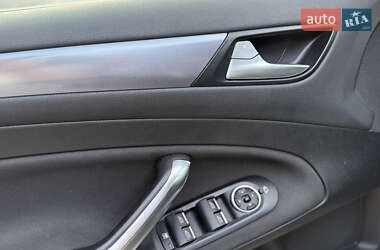 Седан Ford Mondeo 2011 в 
