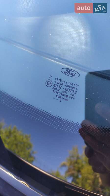 Седан Ford Mondeo 2002 в Чугуеве